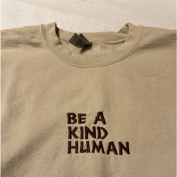 Crewneck - Picture 3 of 4